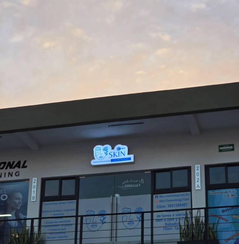 Fachada real de la sucursal Skin Cosmetology Care en Querétaro